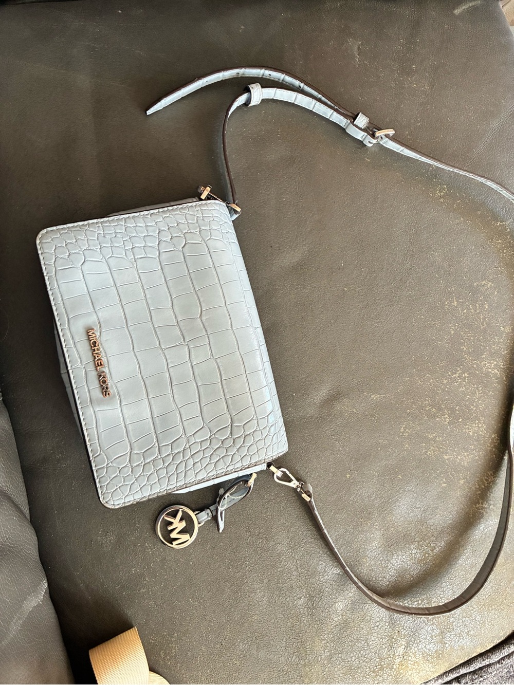 Michael Kors Light Blue Croc-Embossed Crossbody with Gold MK Charm - Picture 2 of 3